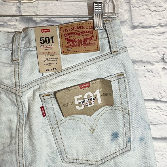 LEVI’S 501 Original Cropped in Scribble Wash - Picture 7 of 9